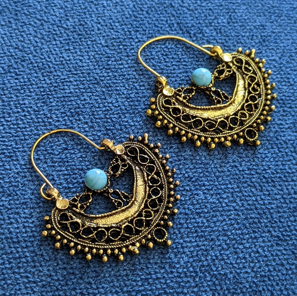 Vintage brass chandelier drop dangle earrings